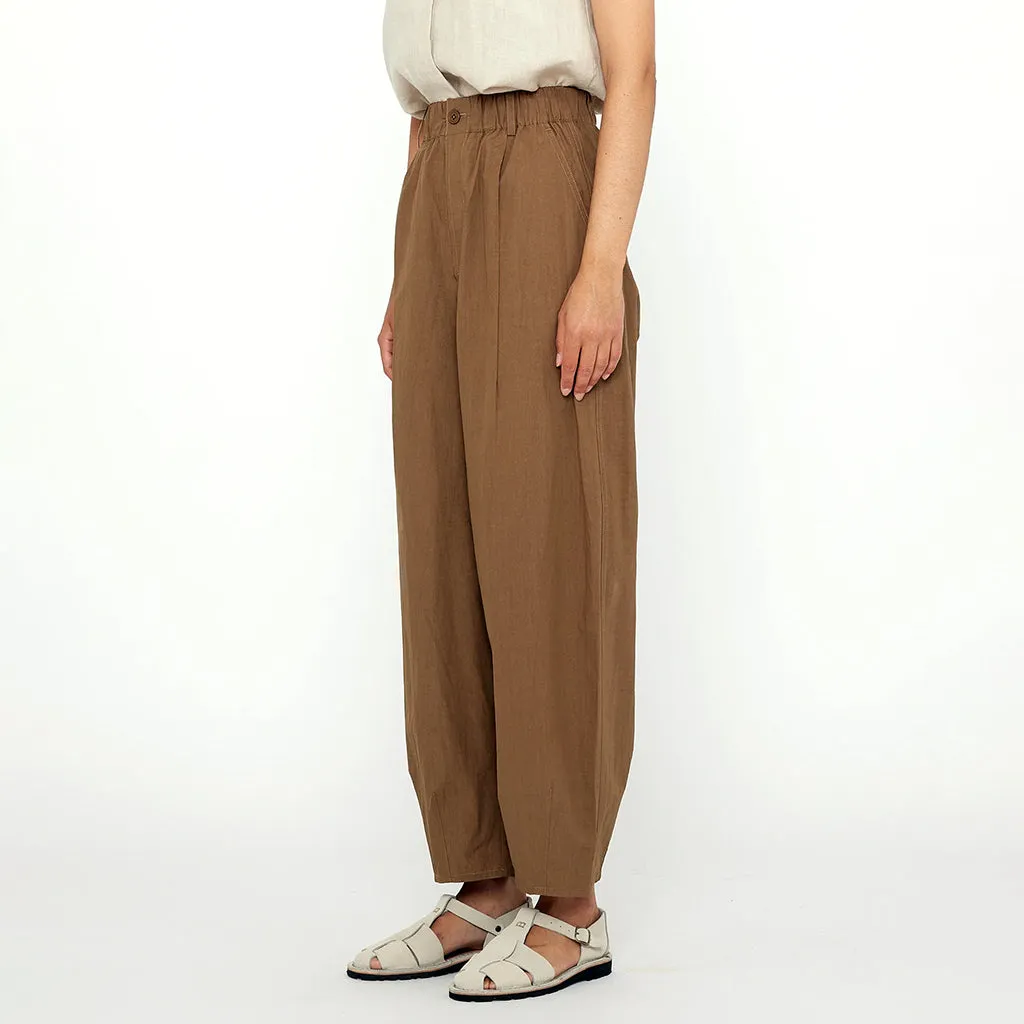 7115 By Szeki Unisex Papery Elastic Lantern Pants Brown