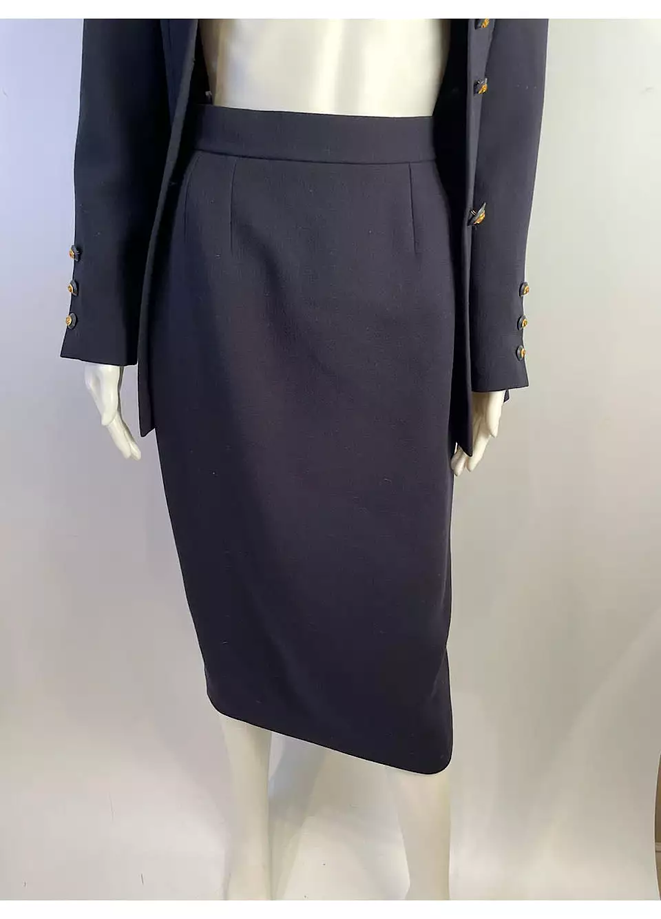 93P/93A 1993 Chanel Boutique Vintage Dark Navy Skirt Suit Set FR 36/38