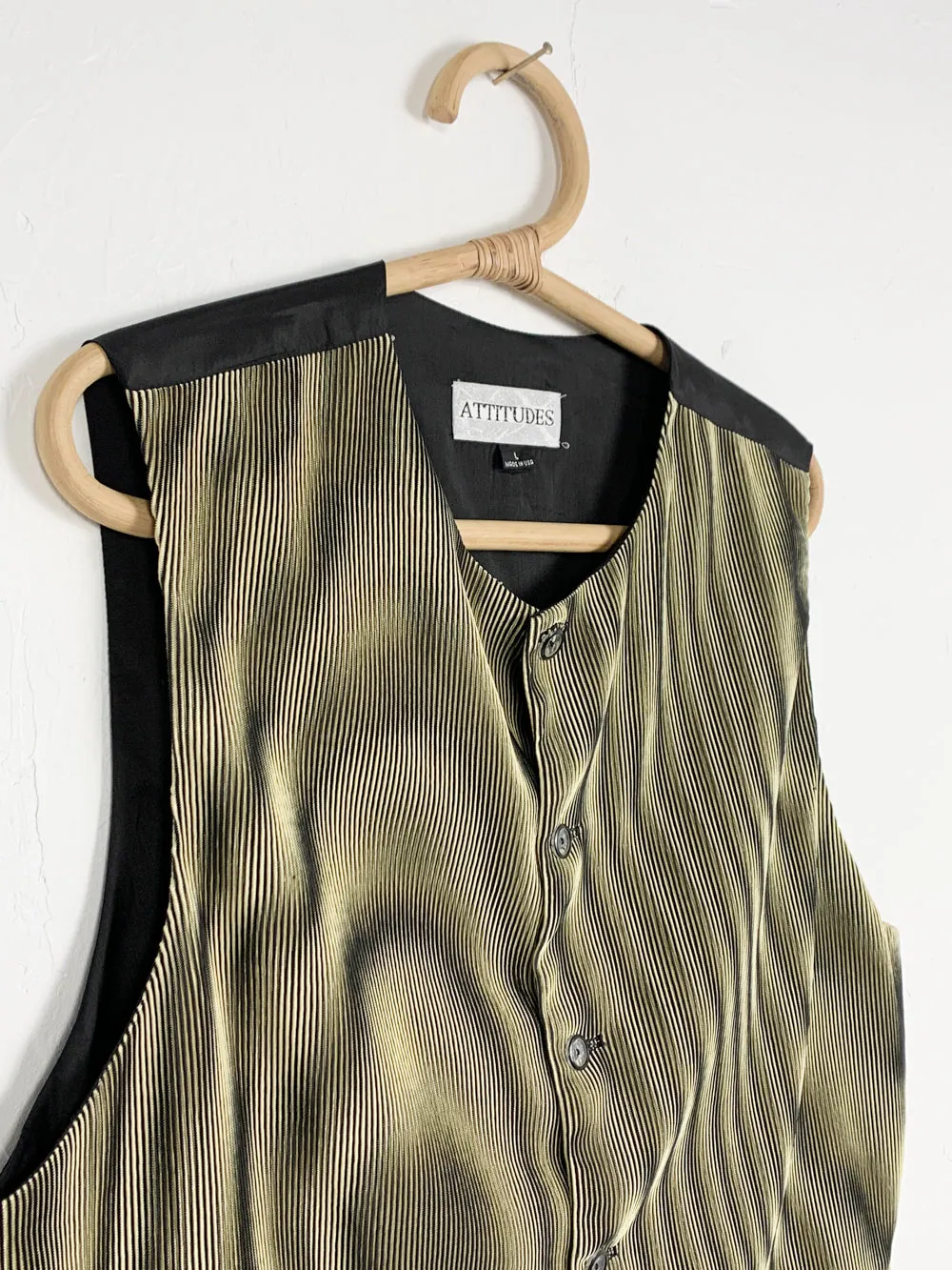 Attitudes Optical Illusion Vest