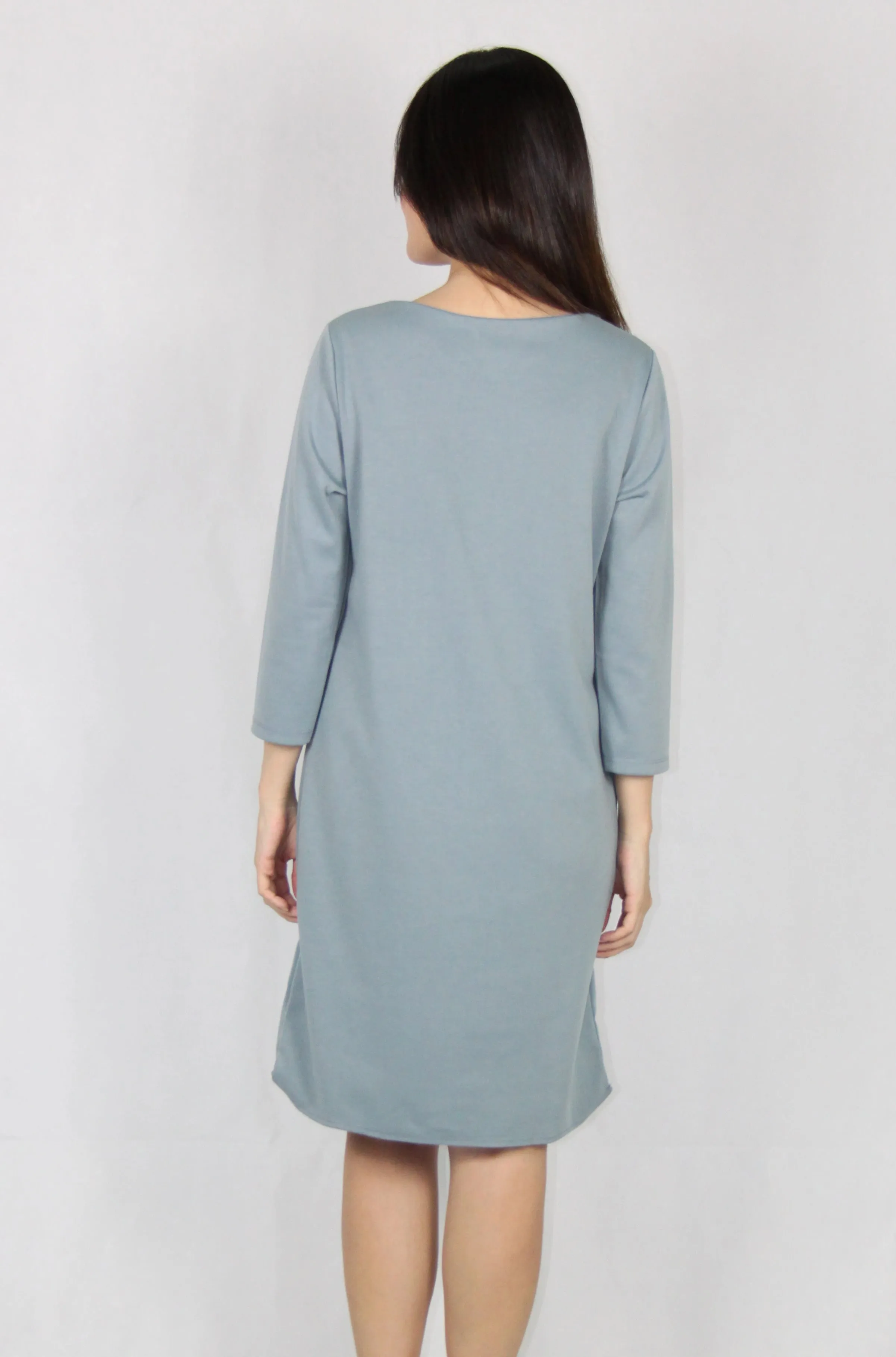 Basic Quarter Sleeve Loose Fit Dress in Blue