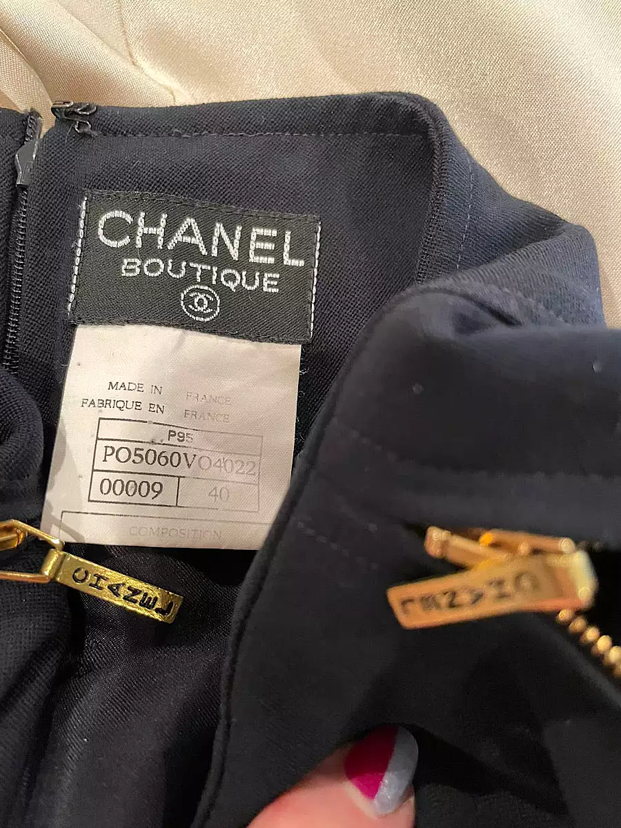 Chanel Vintage 95P, 1995 Spring Dark Navy side zippers Skirt FR 40 US 6