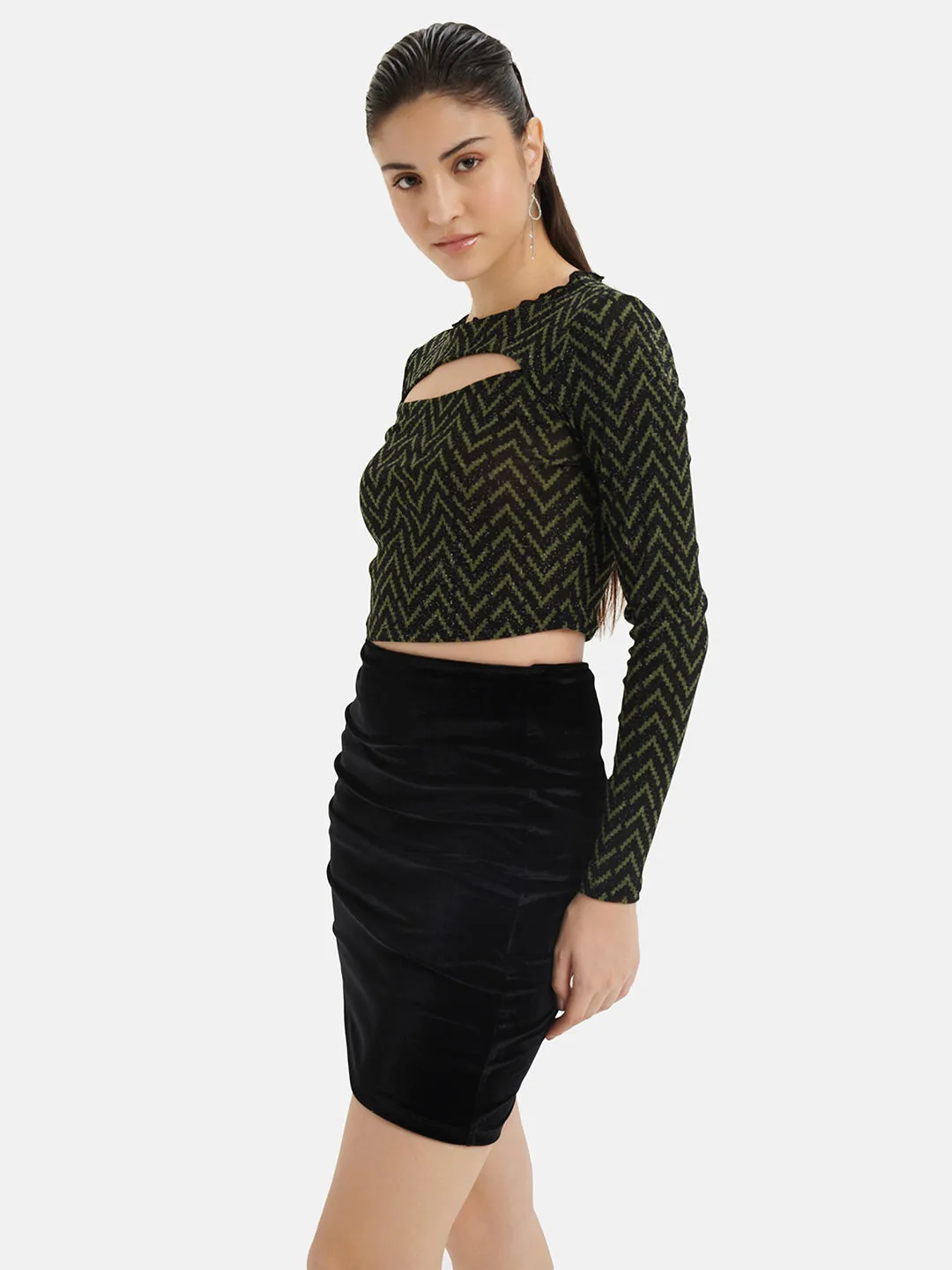 Cut Out Detail Crop Top