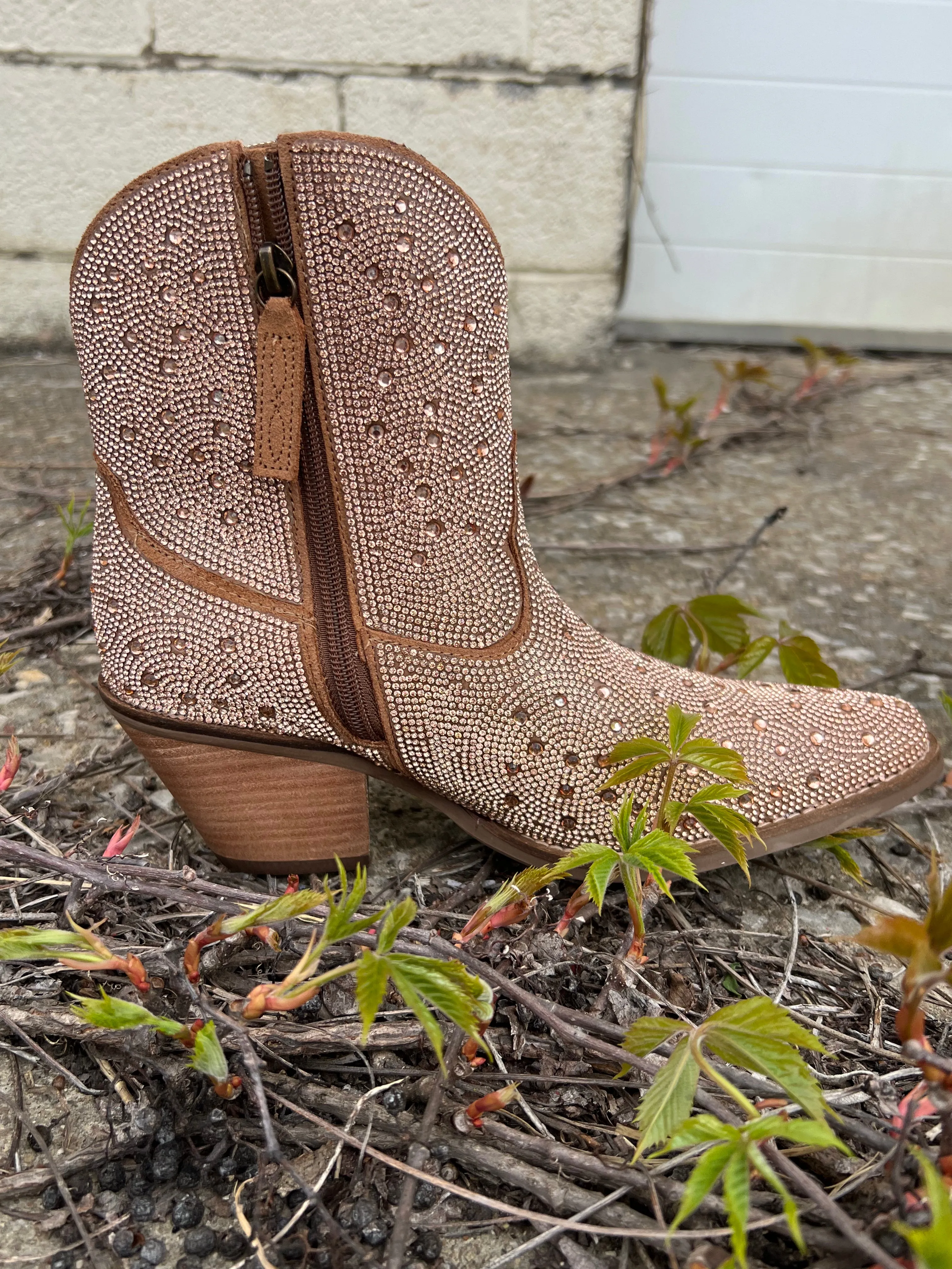 Dingo Women's Rose Gold Rhinestone Cowgirl Ankle Booties DI577-RG