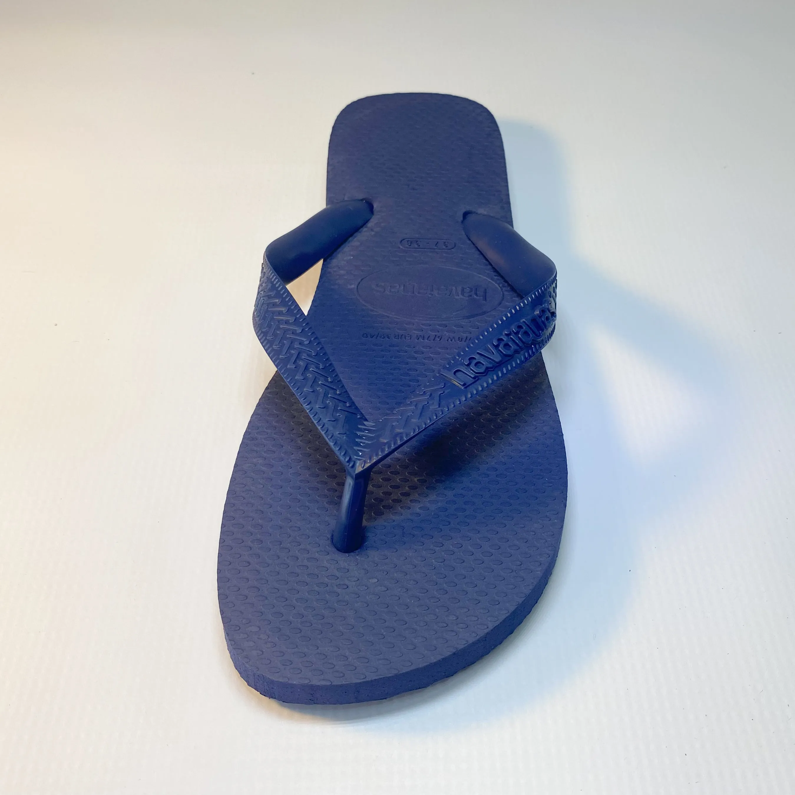 Havaiana navy top thong