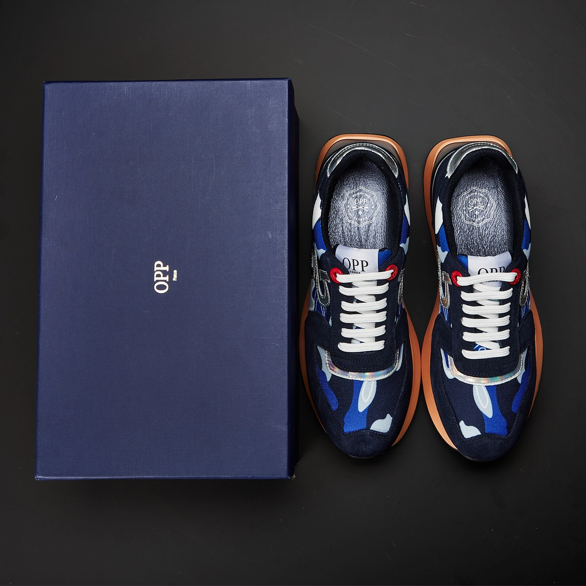 Lace-Up Suede Sneaker Navy Blue 