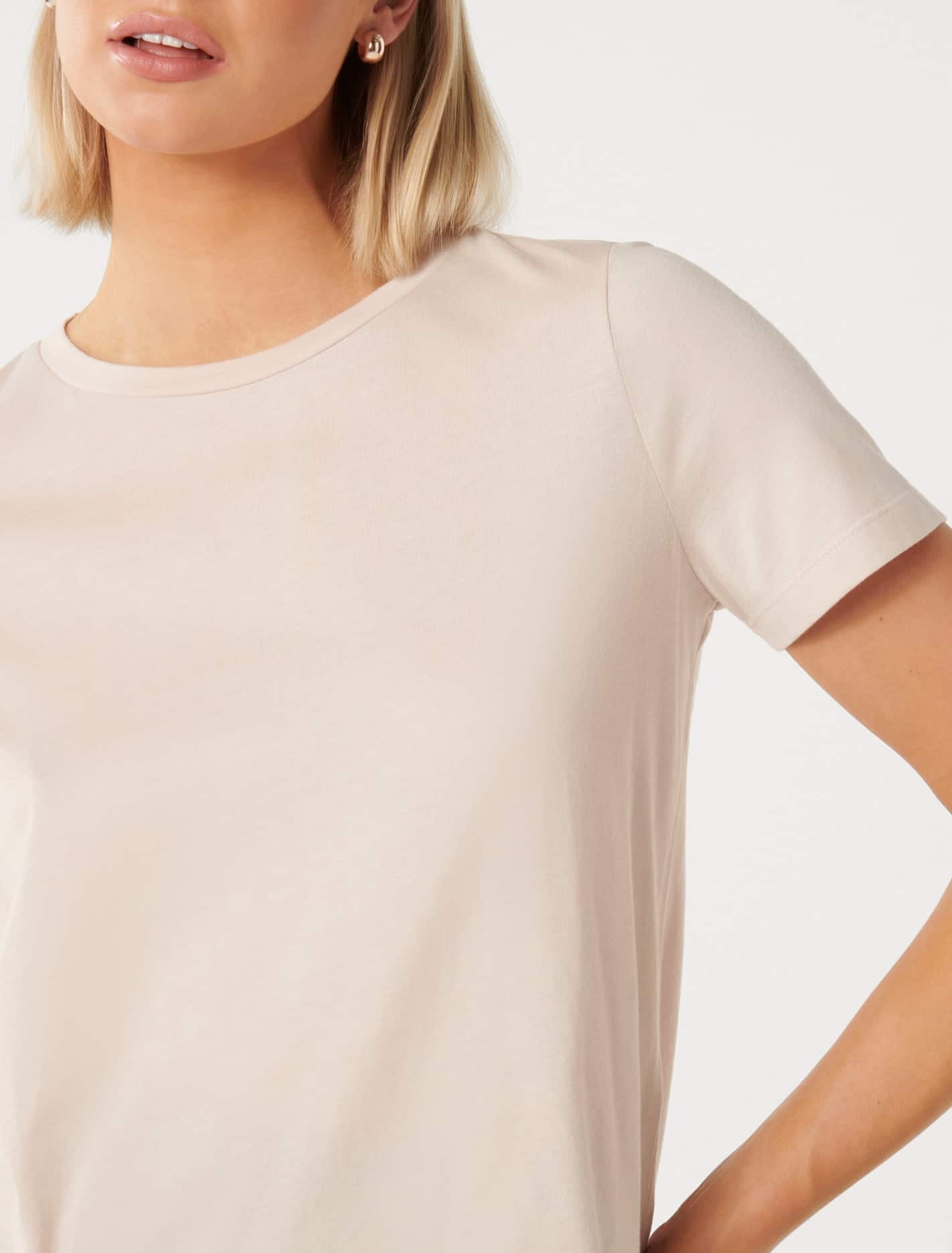 Lara Boxy Crew Neck T-shirt