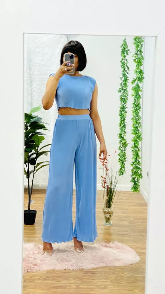 Leona crop top pants set