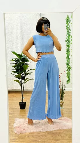 Leona crop top pants set