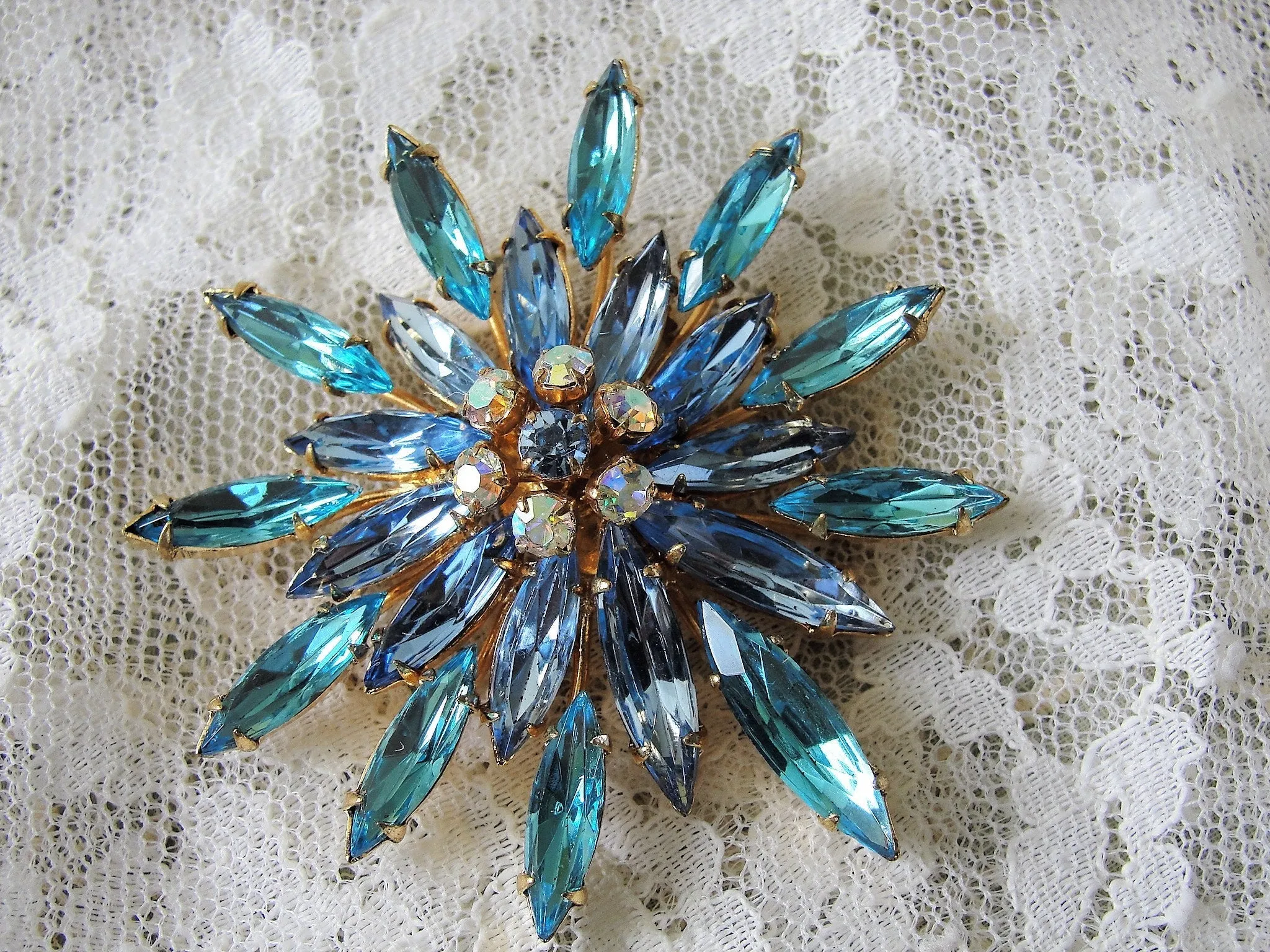 LOVELY Huge Layered Art Glass Rhinestone Brooch Pin,Floral Design,Aqua Blue,Blue and Aurora Borealis Stones, Mid Century,Collect