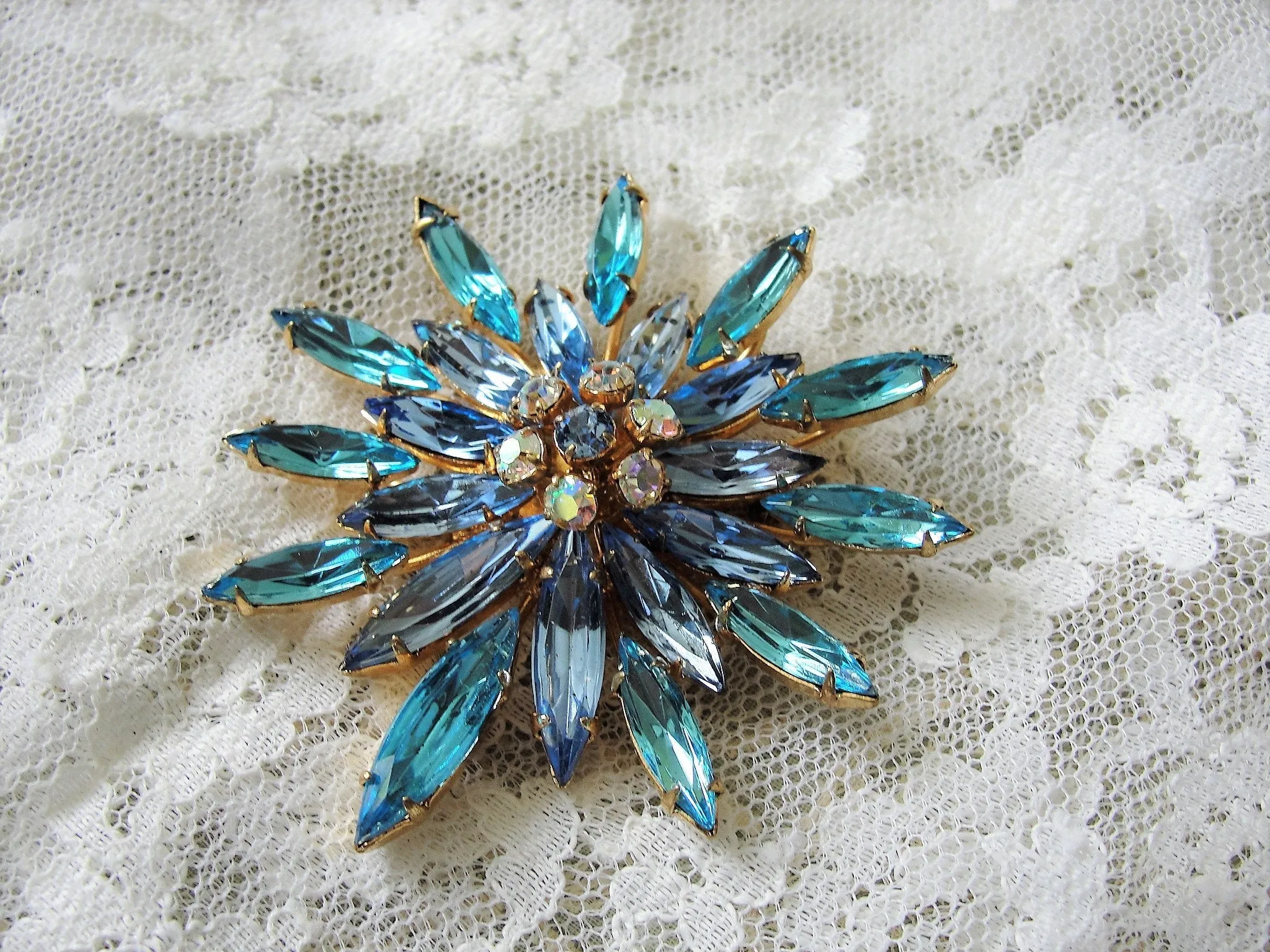 LOVELY Huge Layered Art Glass Rhinestone Brooch Pin,Floral Design,Aqua Blue,Blue and Aurora Borealis Stones, Mid Century,Collect