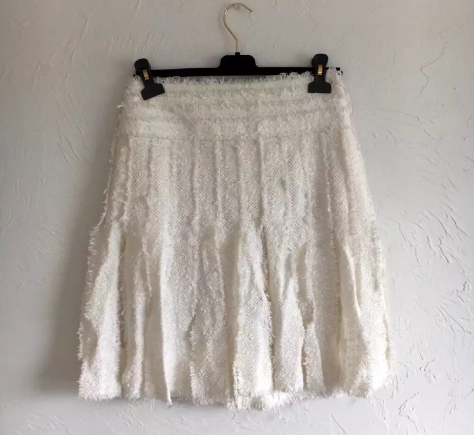 Rare Chanel 04C, 2004 Cruise Resort Ecru Tweed Fringe Skirt FR 38