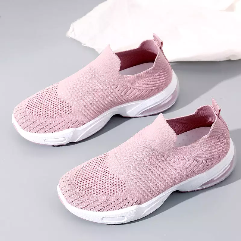 Tiosebon Travel Silp On Air Cushioned Sneaker