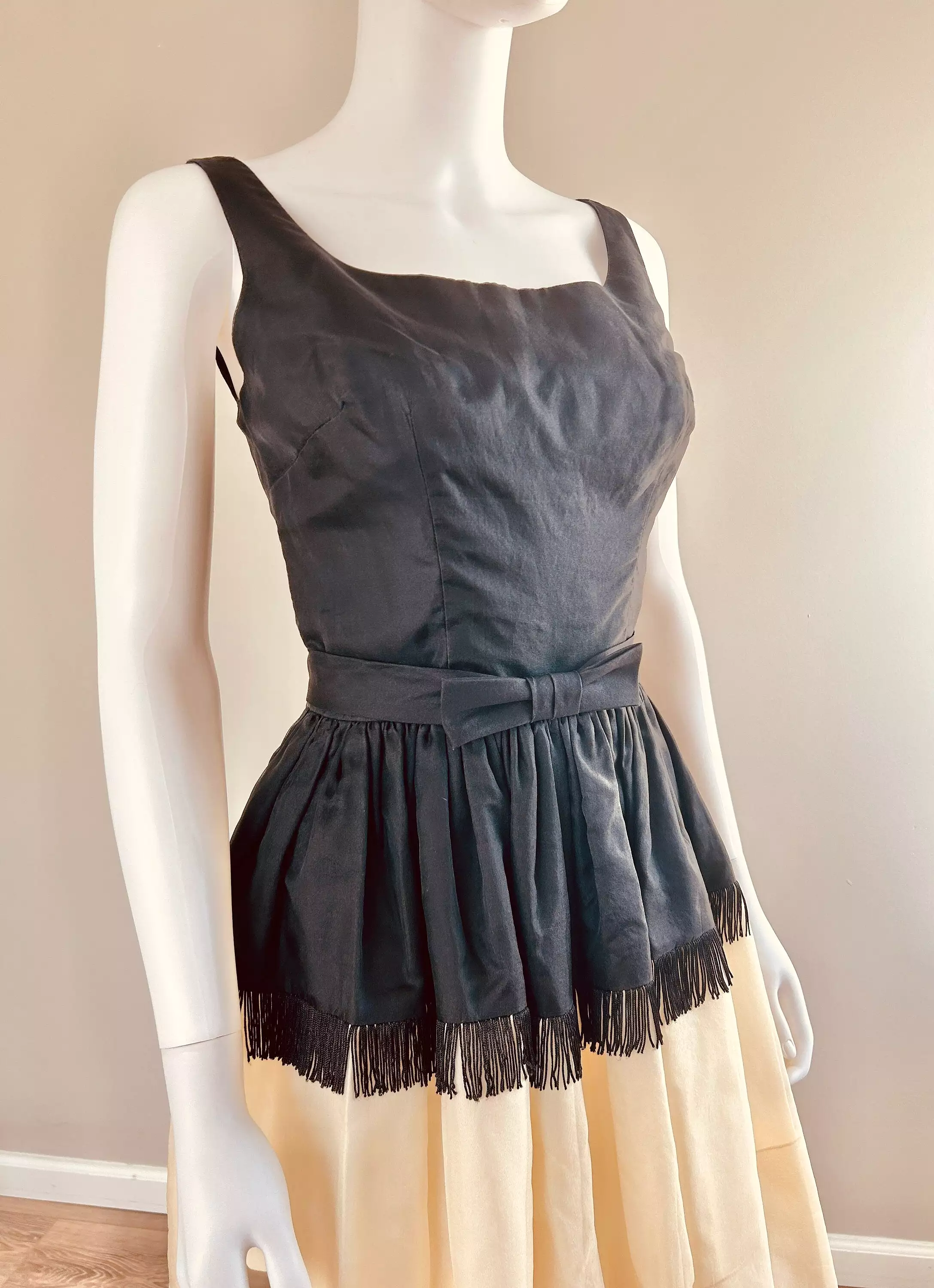 Vintage 1960s Fringe Dress / 60s Retro Black and White Party Dress / Size S