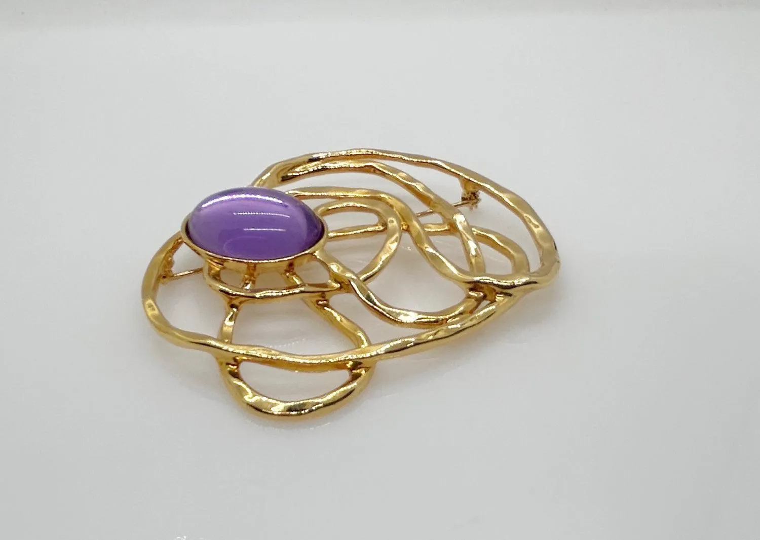 Vintage Avon Golden Web” Brooch with Purple Cabochon Center