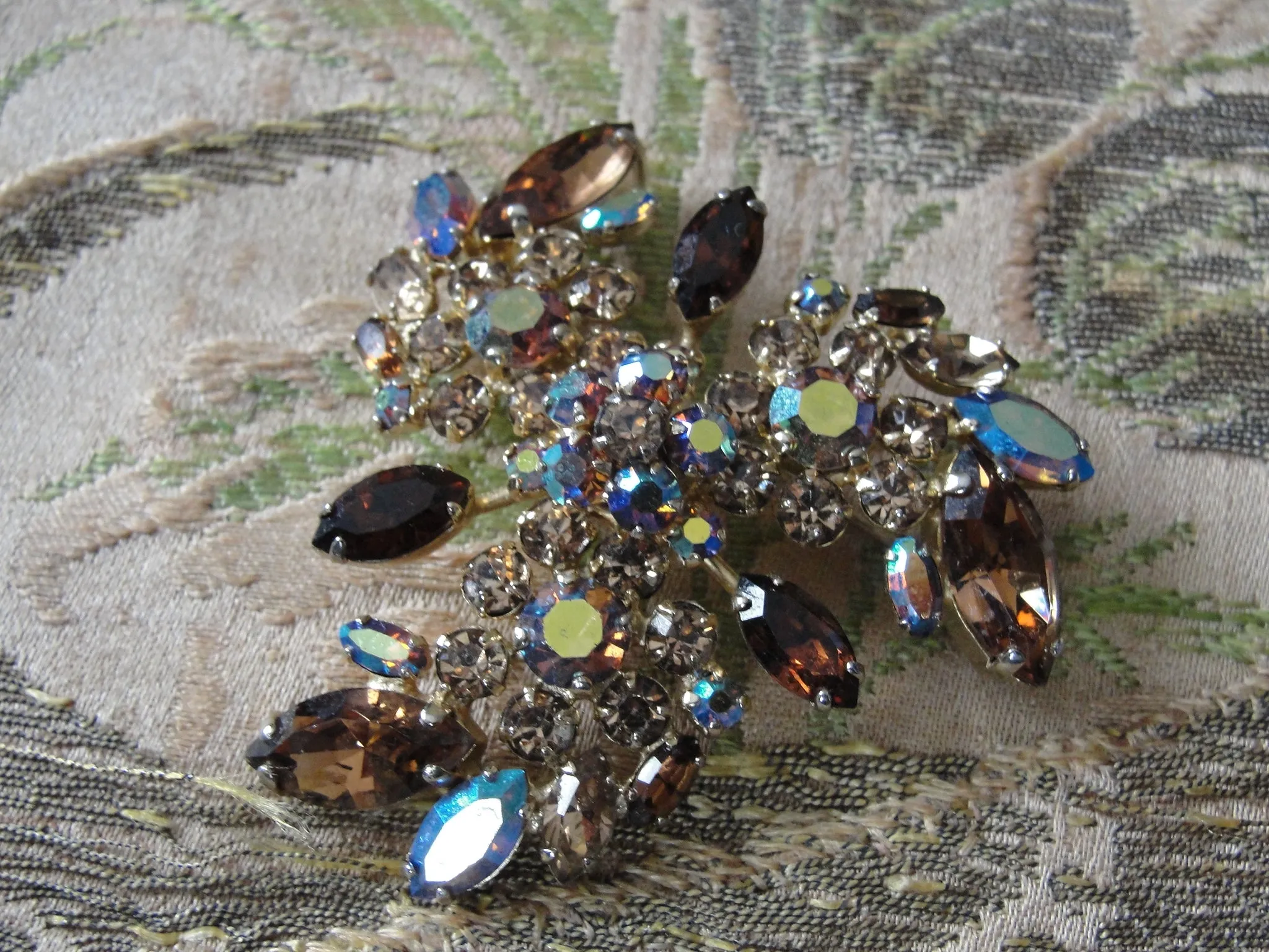 Vintage SHERMAN Signed Glittering TOPAZ Citrine Rhinestones Brooch,Prong Set,Brilliant Rhinestones,Dazzling Swarovski Crystal,Co